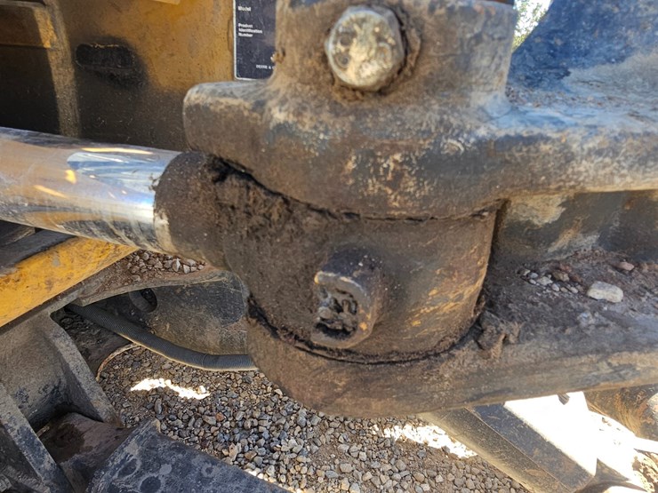 deere-60g-image-80
