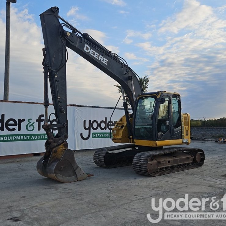 2016 DEERE 135G