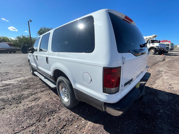 2003-ford-excursion-image-95