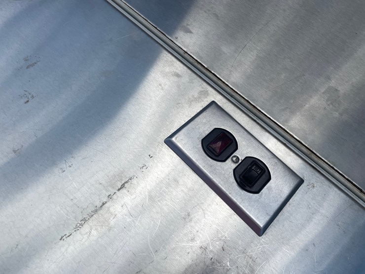 #1269-•-(1)-walk-in-cooler-and-(1)-freezer-image-25