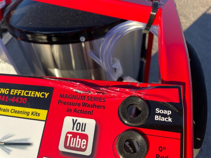 #4640-•-magnum-4000-gold-power-washer-image-23