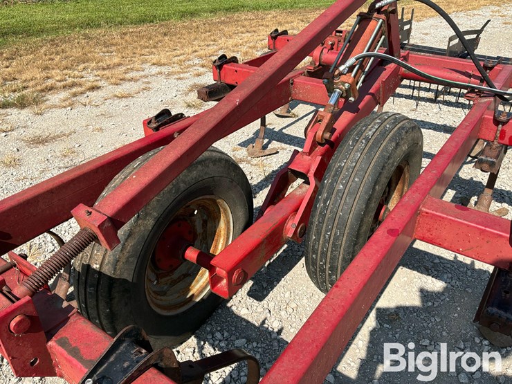 case-ih-4800-image-18