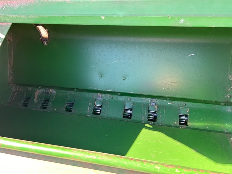 john-deere-750-image-22