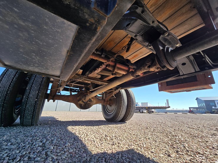 1946-chevrolet-flatbed-truck-image-38