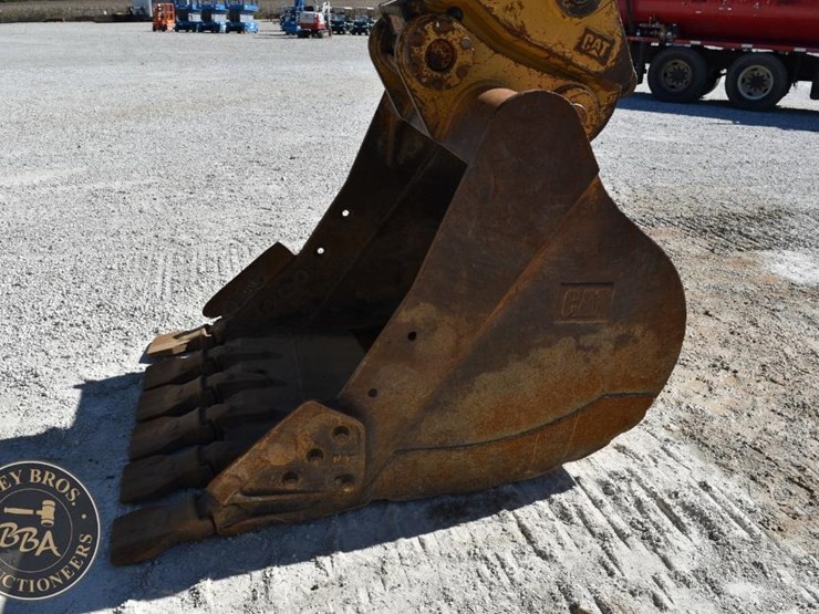 2018-caterpillar-326fl-image-24