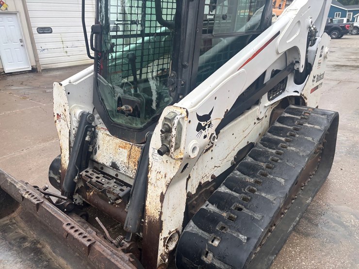 2015-bobcat-t770-image-7