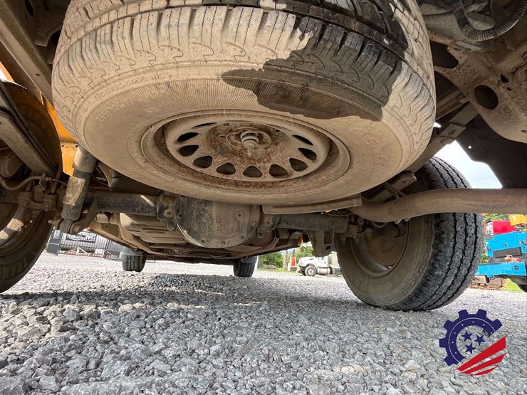 2019-chevrolet-silverado-1500-image-27