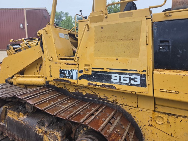 caterpillar-963-image-19