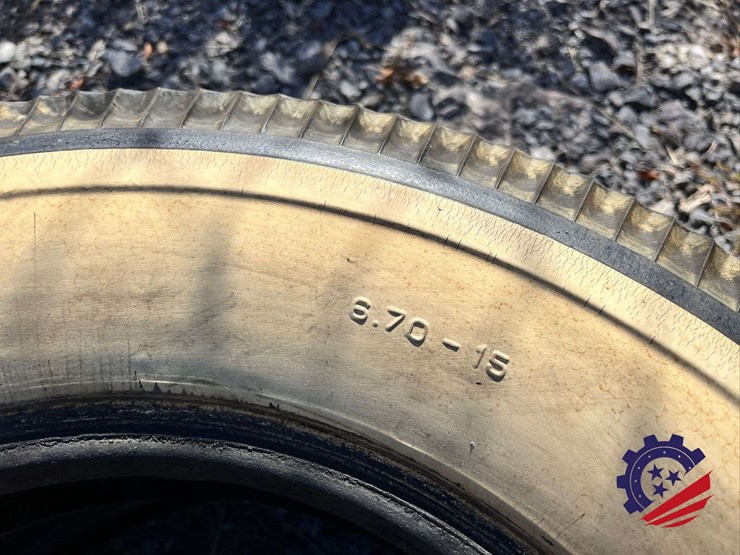 vintage-firestone-deluxe-champion-white-wall-tires-6.70-15-image-3