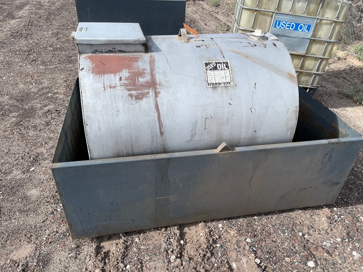 #4664-•-oil-tank-in-containment-bin-image-6