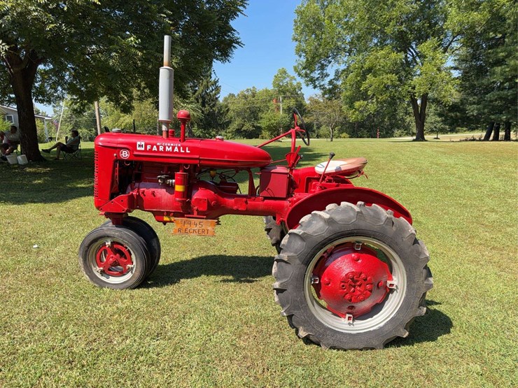 1945-farmall-b-image-4