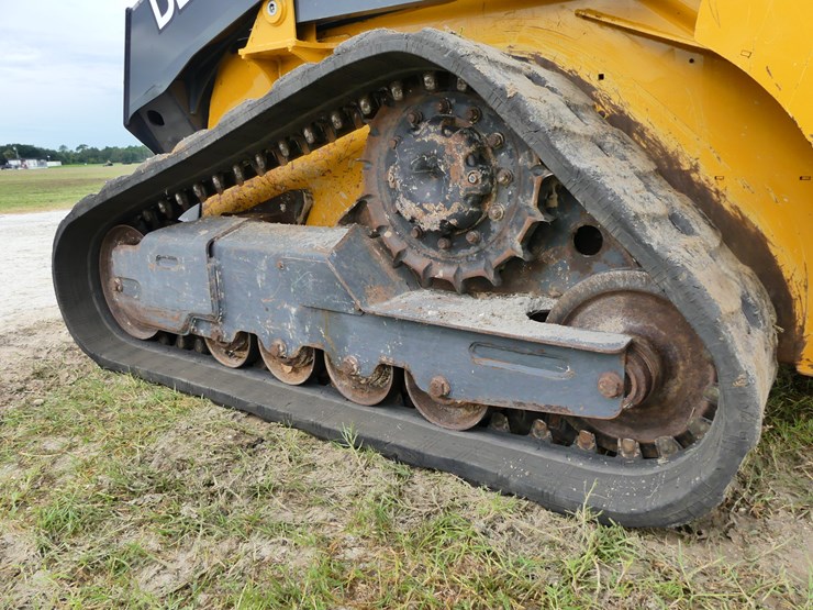 deere-317g-image-5