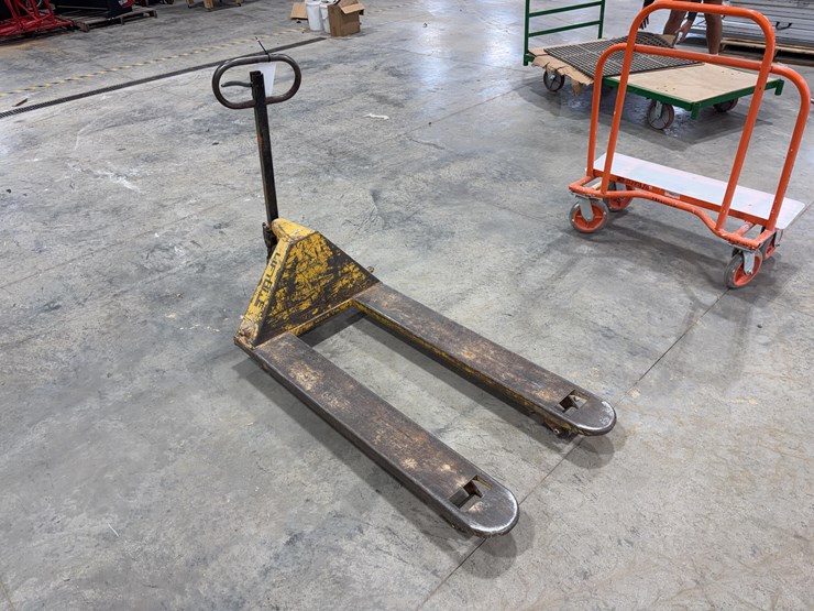 pallet-jack-image-2
