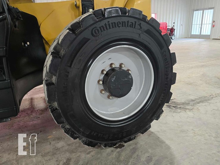 2018-caterpillar-tl1255d-image-23