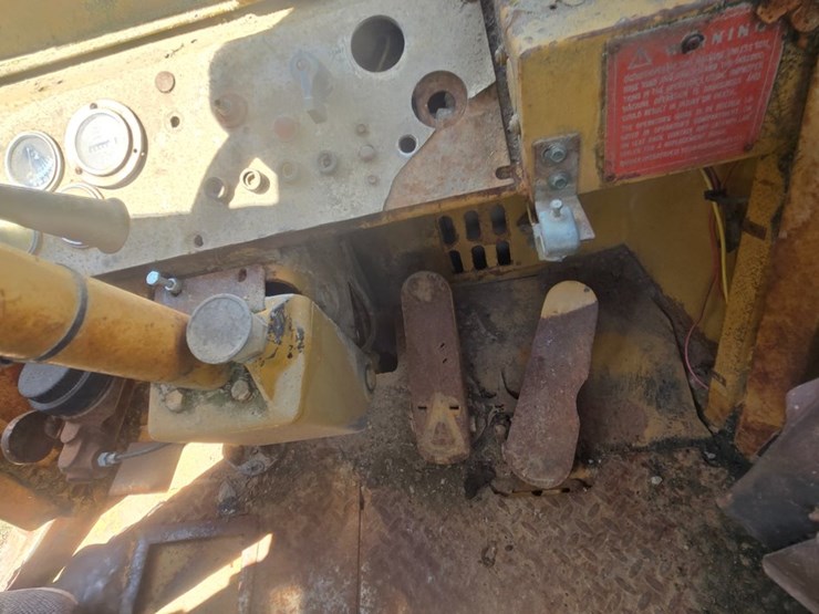caterpillar-930-image-38