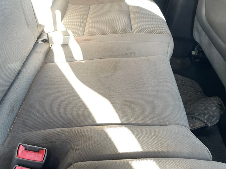 #2754-•-2015-chevrolet-silverado-(title-in-delay)-image-82