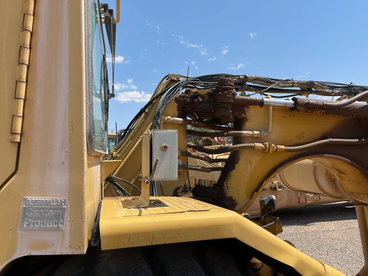 2003-caterpillar-613c-image-35