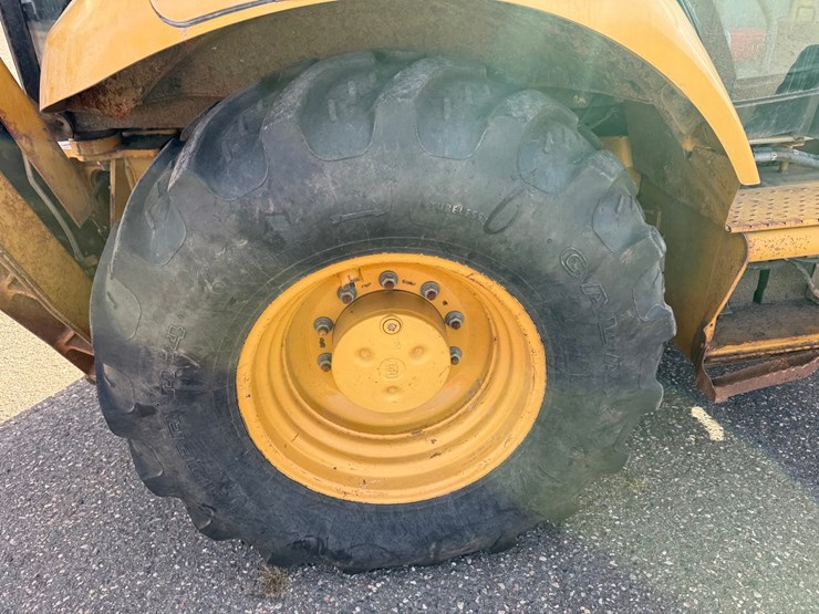 caterpillar-420e-image-100