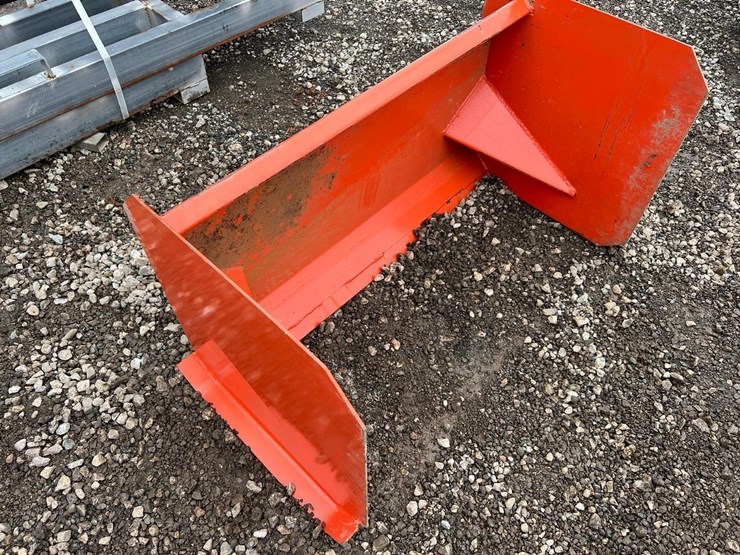 36”-mini-skid-steer-snow-pusher-image-4