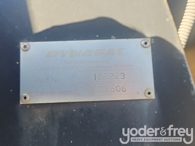 2007-dynapac-cc422hf-image-39