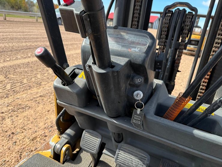 caterpillar-gc25-image-30