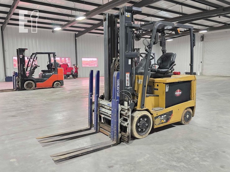 caterpillar-ec25en2-image-1