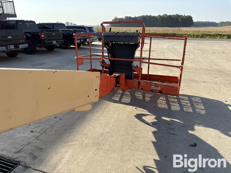 2007-jlg-600s-image-14