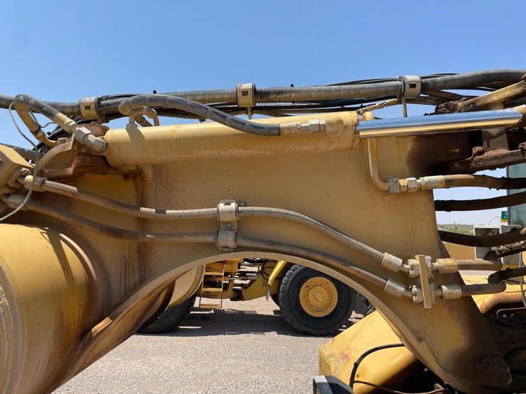 2003-caterpillar-613c-image-17