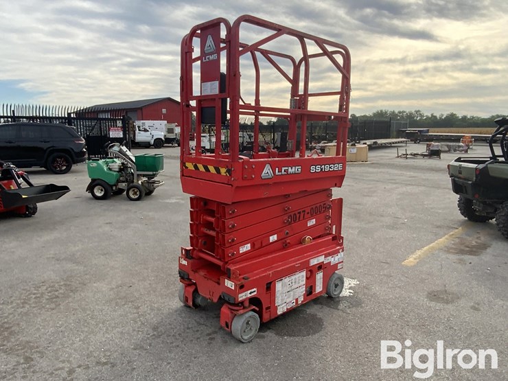2019-massey-ferguson-730-image-5