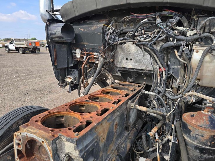 2006-kenworth-t600-image-12