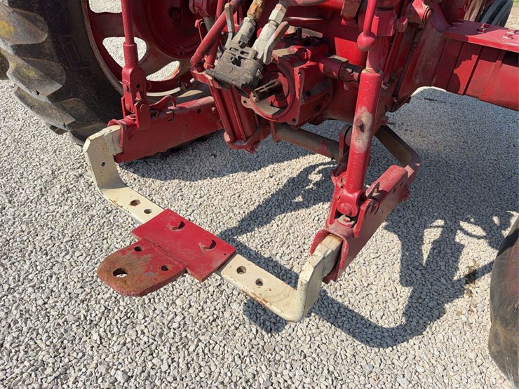 farmall-560-diesel-image-30