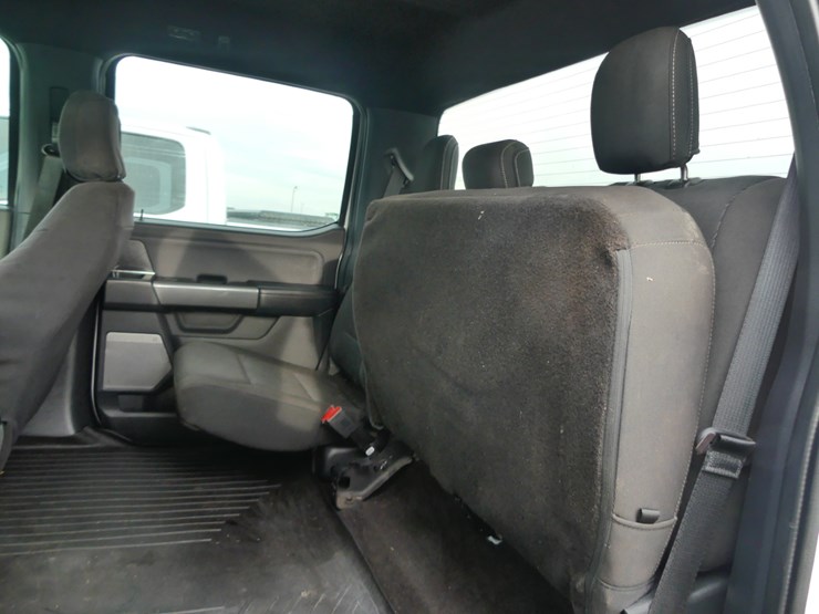 2021-ford-f150-xlt-image-10