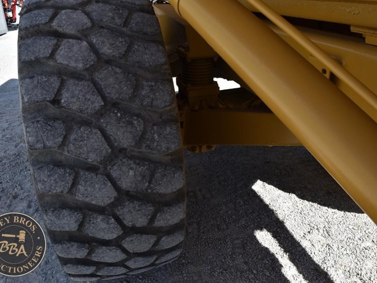 1997-caterpillar-d250e-ii-image-26