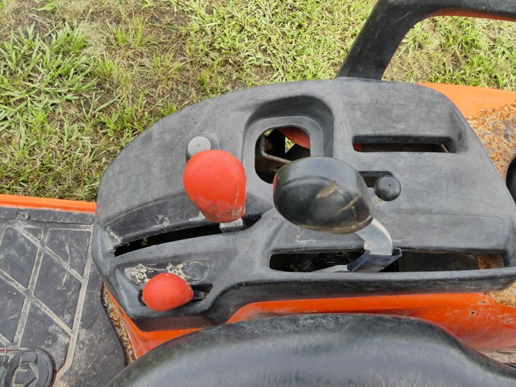 kubota-bx2680-image-11