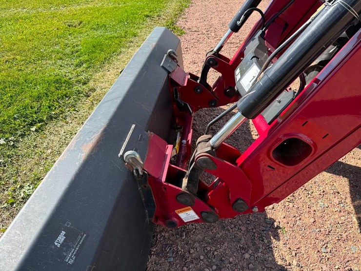 case-ih-farmall-80-image-19