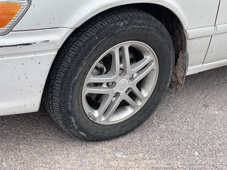 #2768-•-2001-toyota-camry-(title-in-delay)-image-53