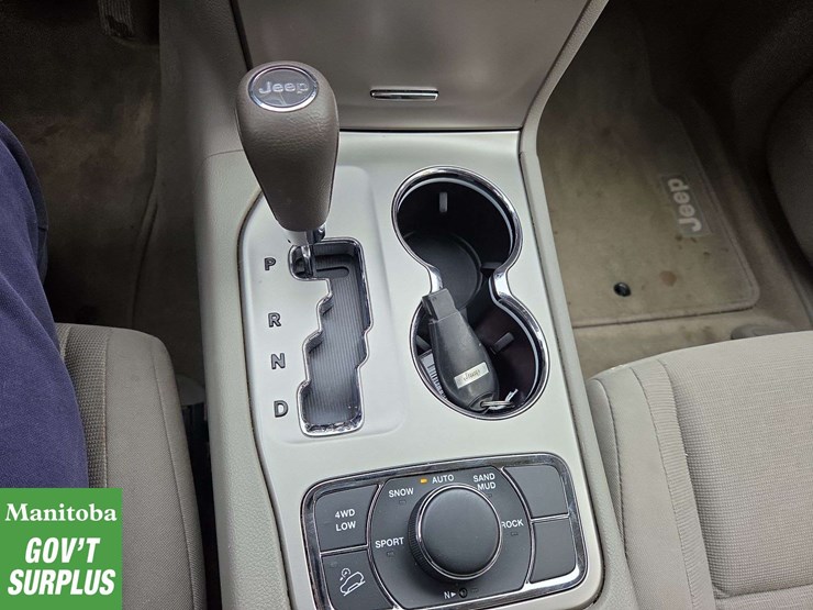 2011-jeep-grand-cherokee-image-20