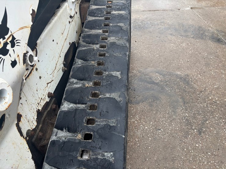2015-bobcat-t770-image-77