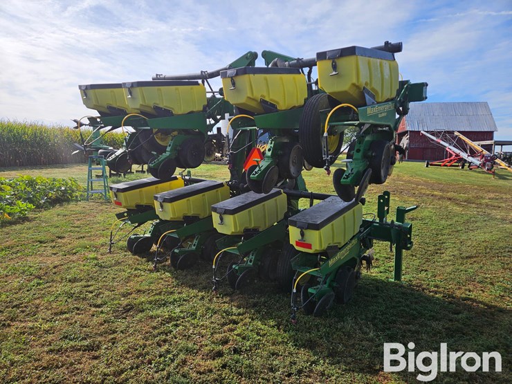 john-deere-1720-image-5