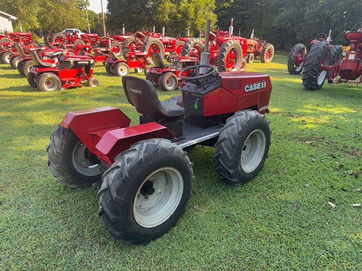 custom-case-4994-articulating-tractor-image-5