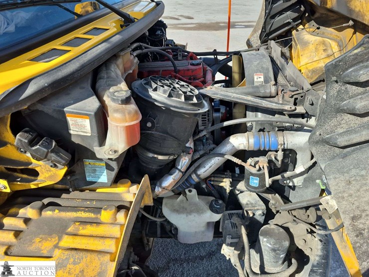2018-freightliner-m2-106-image-15