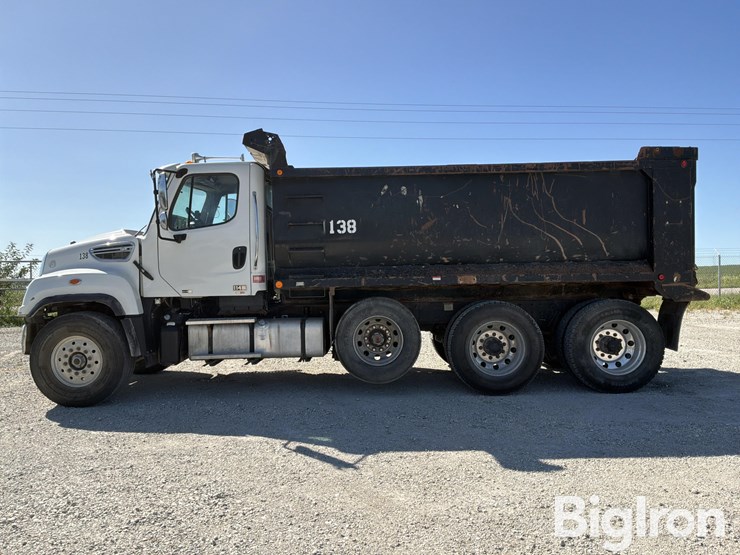 2013-freightliner-114sd-image-8