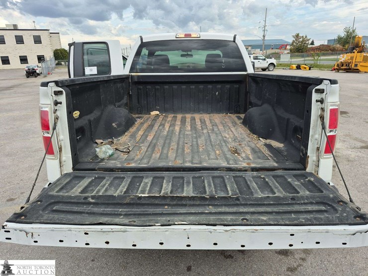 2011-ford-f150-image-25