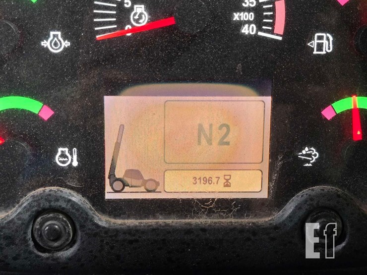 2018-caterpillar-tl642d-image-17