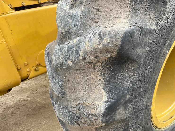 deere-440b-image-69