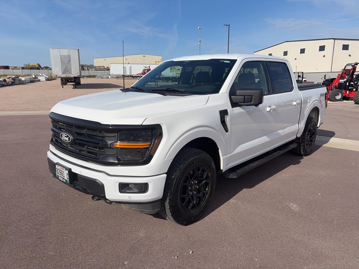 2024-ford-f150-xlt-image-1