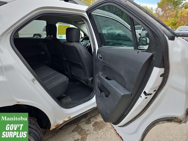 2017-chevrolet-equinox-image-27