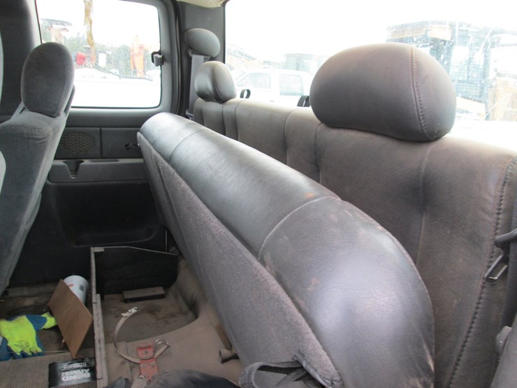 2005-gmc-2500hd-image-21