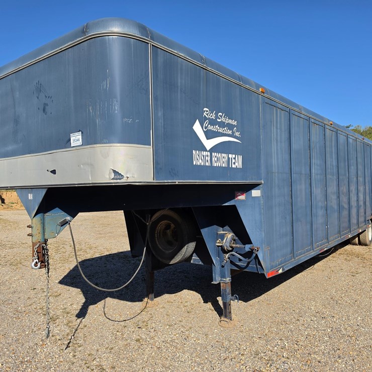 2002 VALLEY TRAILER
