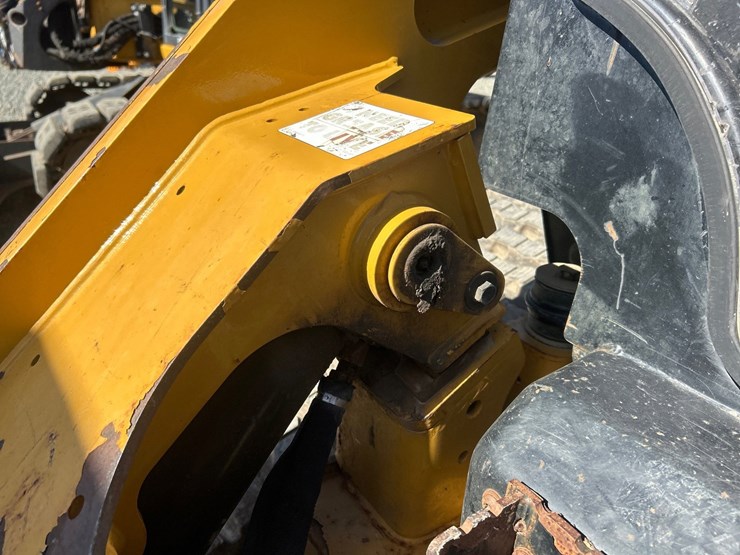 caterpillar-299d-image-18